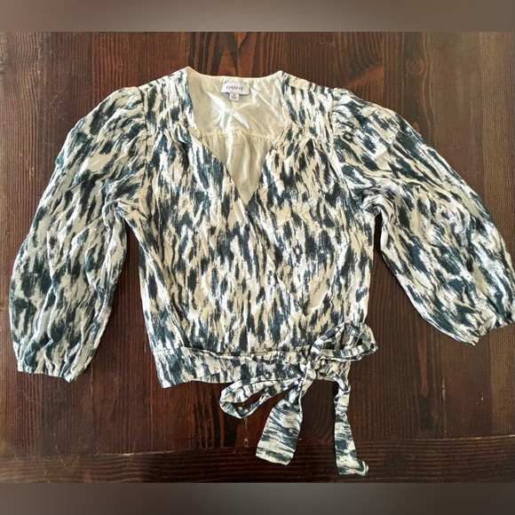 Evereve | Carson Wrap | Women’s Size Medium - Picture 2 of 9